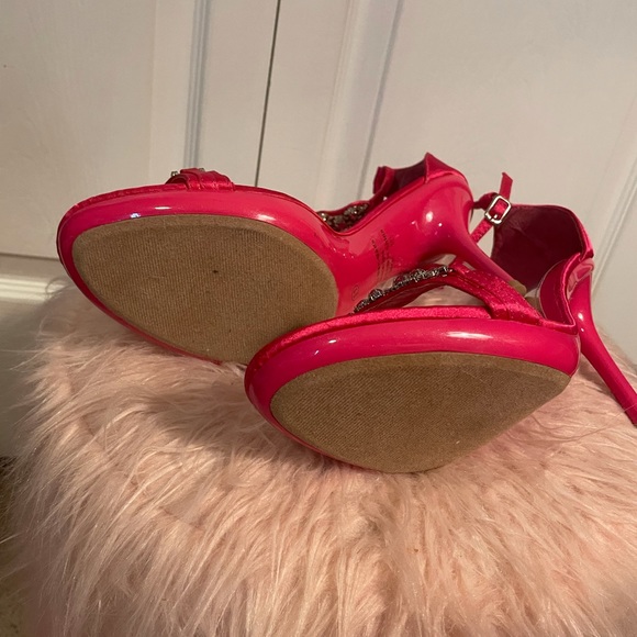 Fuchsia 4” Stiletto heels w/rhinestone ankle strap - Picture 3 of 5